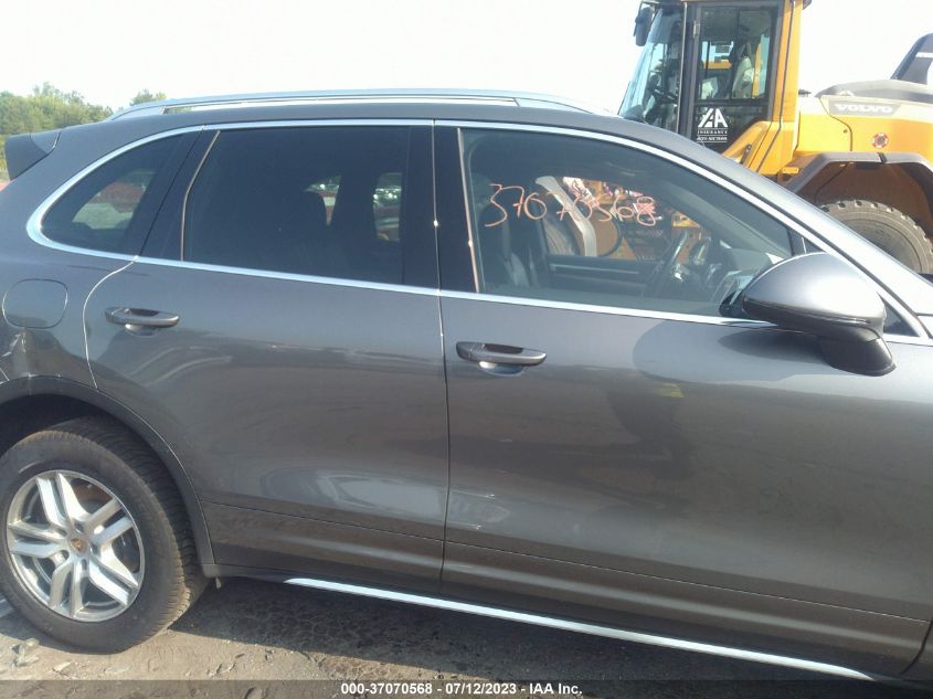 2016 PORSCHE CAYENNE - WP1AA2A22GLA10503