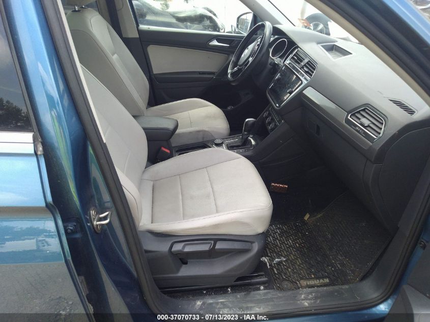 2018 VOLKSWAGEN TIGUAN SEL/SE - 3VV2B7AX0JM029294