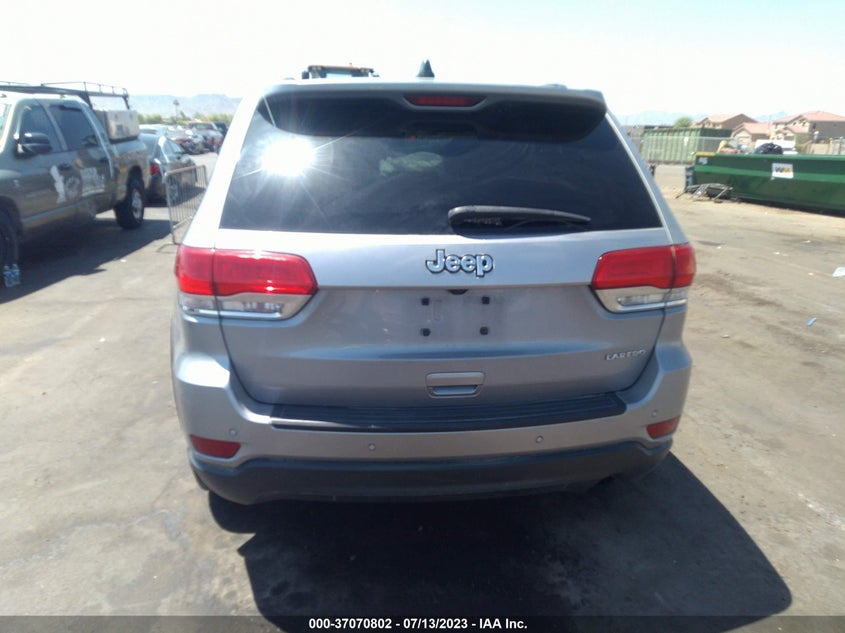 VIN 1C4RJEAG6JC181876 2018 JEEP GRAND CHEROKEE LAREDO