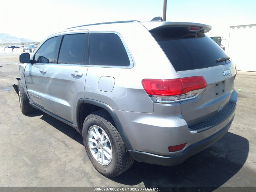 VIN 1C4RJEAG6JC181876 2018 JEEP GRAND CHEROKEE LAREDO
