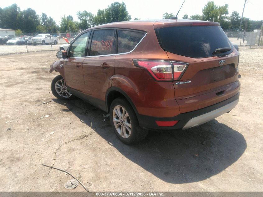 2017 FORD ESCAPE SE - 1FMCU0GD9HUA58473