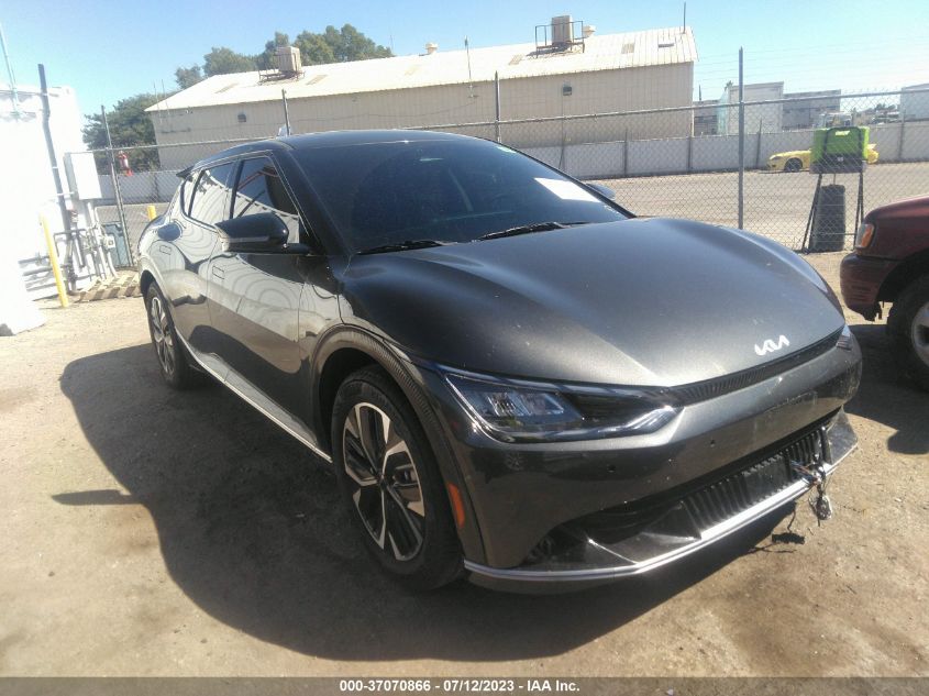 KNDC34LA0N5080684 KIA EV6 LIGHT/WIND/GT LINE 2022
