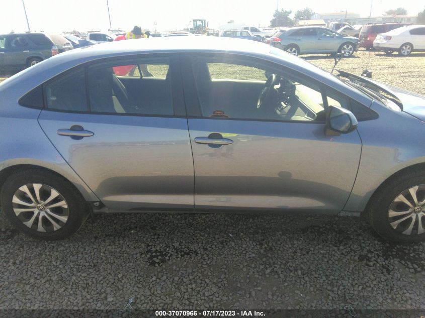 2022 TOYOTA COROLLA HYBRID LE - JTDEAMDE8N3006960