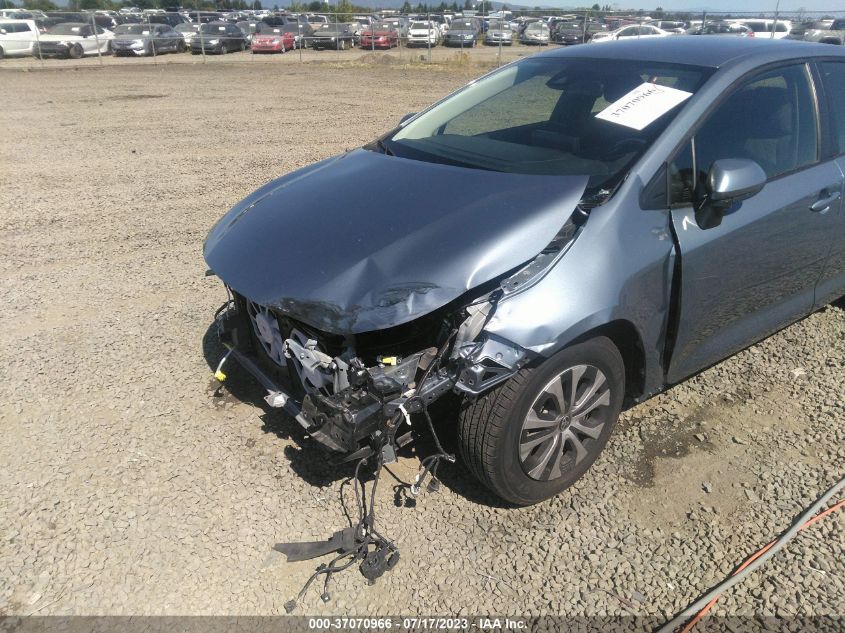 2022 TOYOTA COROLLA HYBRID LE - JTDEAMDE8N3006960