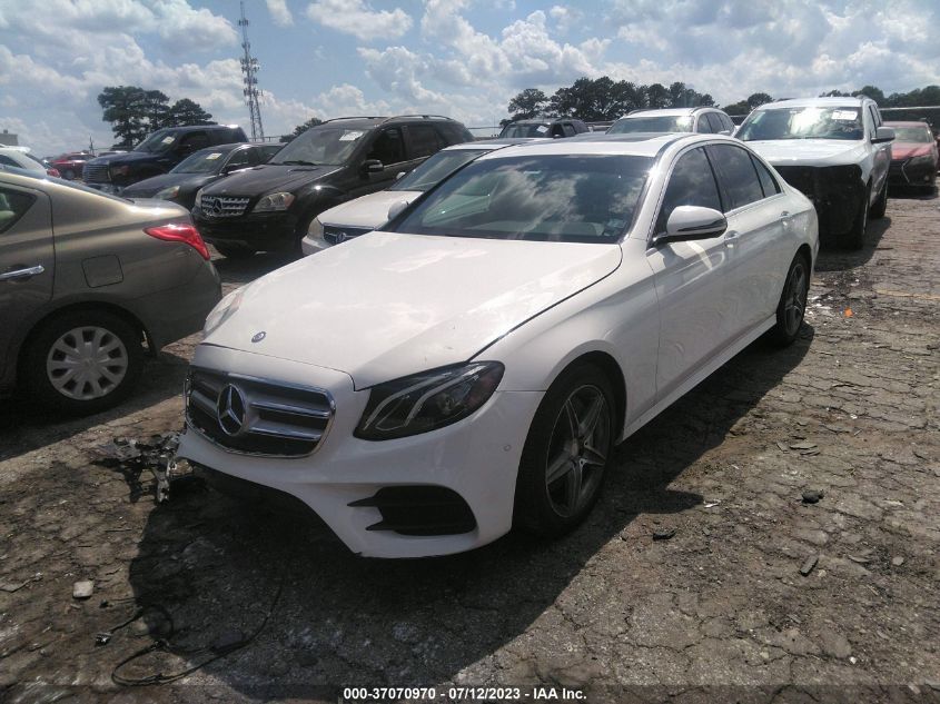 WDDZF4JB5HA025050 2017 MERCEDES-BENZ E-CLASS, photo no. 2