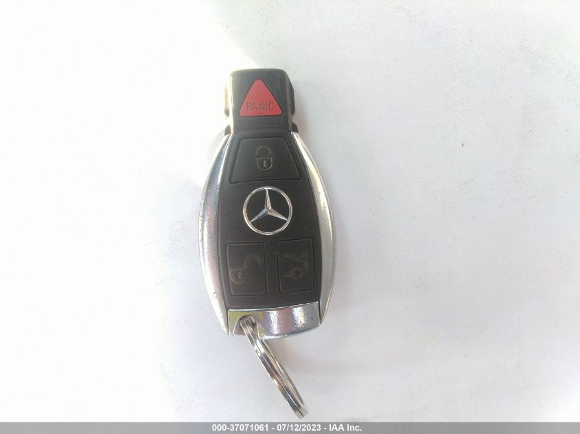 2014 MERCEDES-BENZ C-CLASS C 300 - WDDGF8AB2ER308601