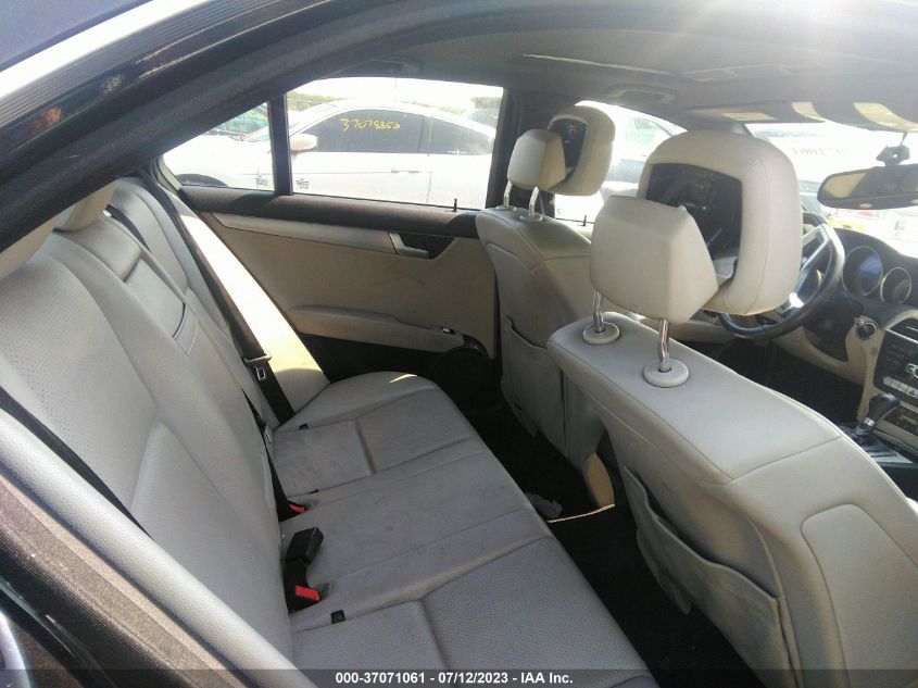 2014 MERCEDES-BENZ C-CLASS C 300 - WDDGF8AB2ER308601
