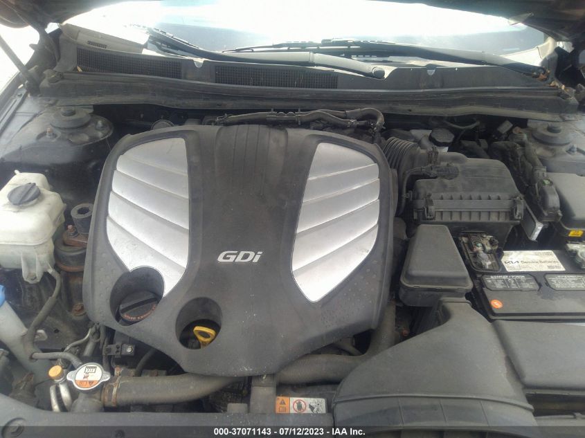 2015 KIA CADENZA PREMIUM KNALN4D76F5177755