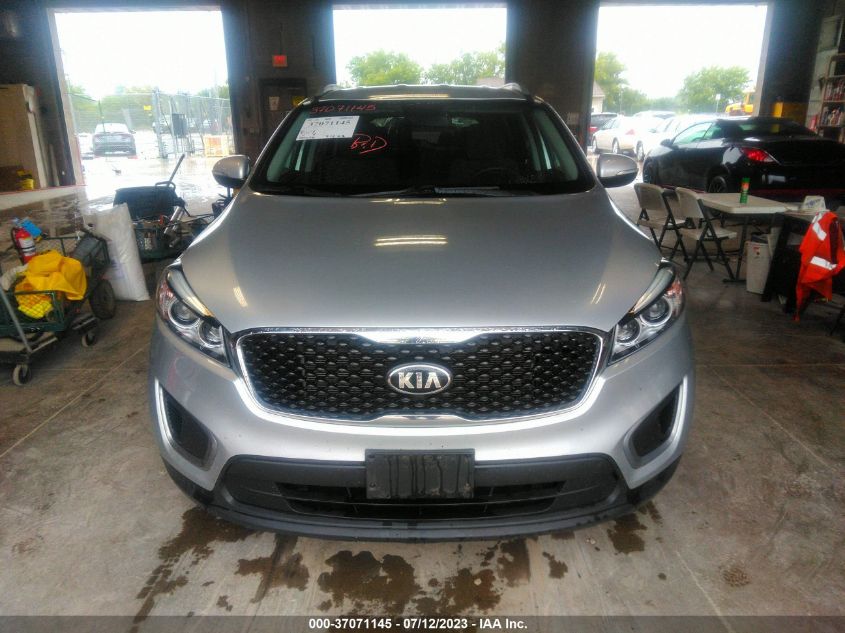 2016 KIA SORENTO LX - 5XYPG4A35GG032702