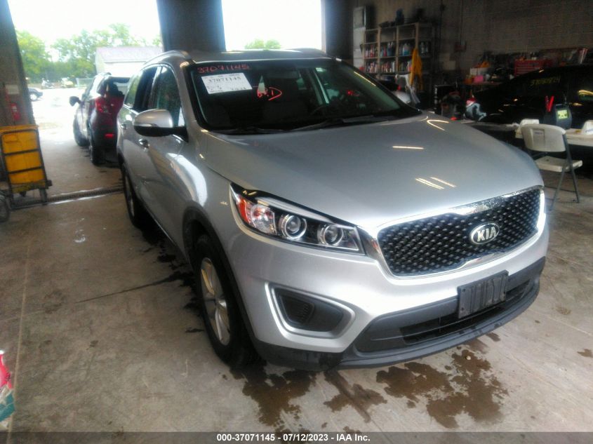 2016 KIA SORENTO LX - 5XYPG4A35GG032702