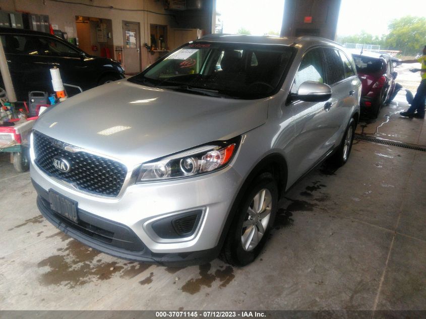 2016 KIA SORENTO LX - 5XYPG4A35GG032702