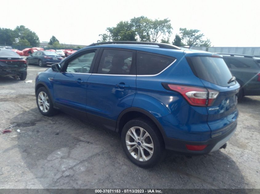 2017 FORD ESCAPE SE - 1FMCU9GD2HUC42142