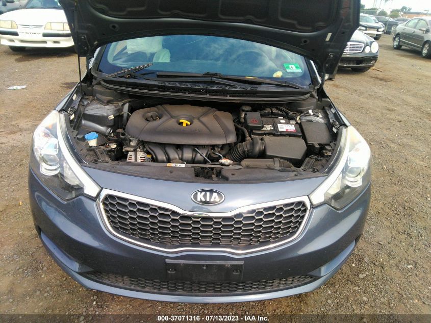 2016 KIA FORTE LX - KNAFK4A62G5613973