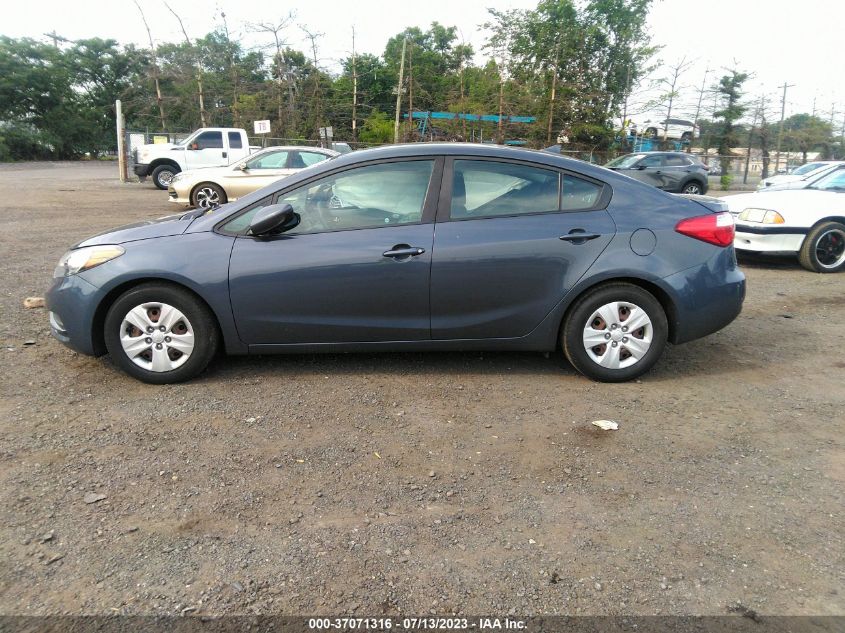 2016 KIA FORTE LX - KNAFK4A62G5613973