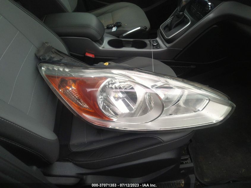 2015 FORD C-MAX HYBRID SE - 1FADP5AUXFL116864