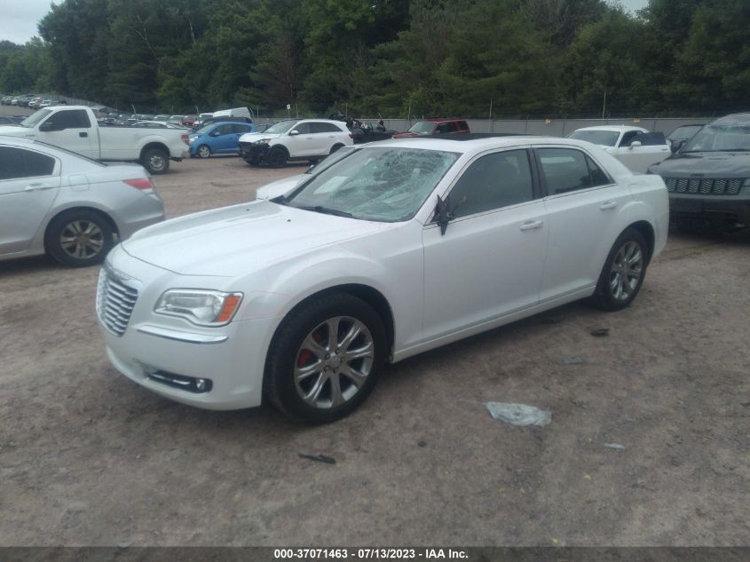 2013 CHRYSLER 300 - 2C3CCARG4DH529323