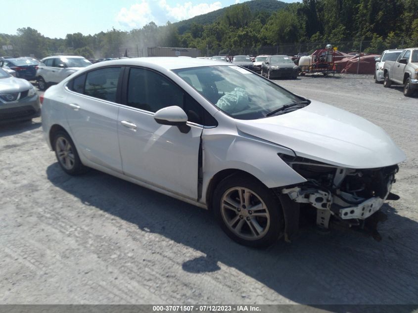 2018 CHEVROLET CRUZE LT - 1G1BE5SM2J7176007