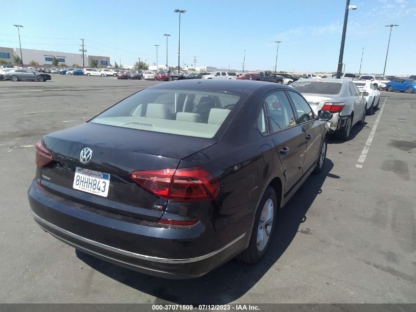 2018 VOLKSWAGEN PASSAT 2.0T S/R-LINE - 1VWAA7A32JC044114