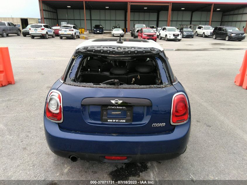 2018 MINI HARDTOP 4 DOOR COOPER - WMWXU1C59J2F80189