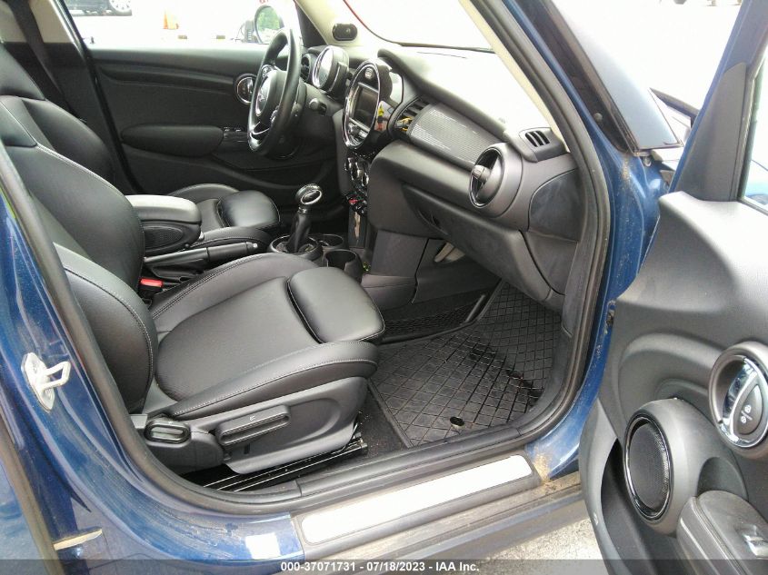 2018 MINI HARDTOP 4 DOOR COOPER - WMWXU1C59J2F80189