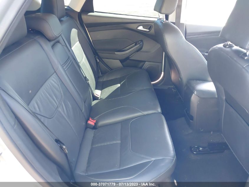 2016 FORD FOCUS SE - 1FADP3K29GL256181
