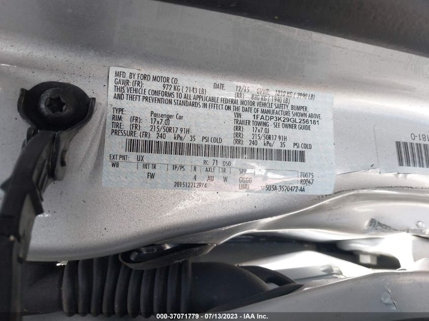 2016 FORD FOCUS SE - 1FADP3K29GL256181