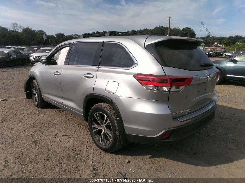 2018 TOYOTA HIGHLANDER LE/LE PLUS - 5TDBZRFH9JS857464