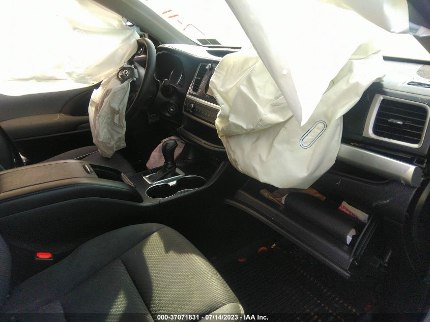 2018 TOYOTA HIGHLANDER LE/LE PLUS - 5TDBZRFH9JS857464