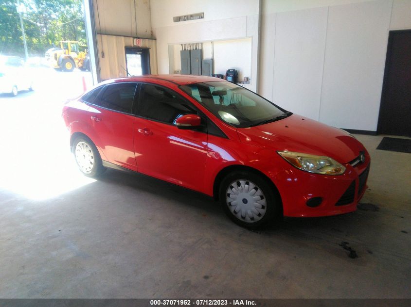 2013 FORD FOCUS SE - 1FADP3F21DL369886