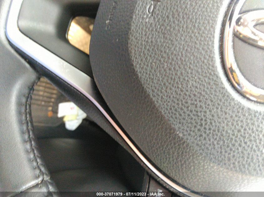 2017 CHEVROLET IMPALA LT - 2G1105S31H9110283