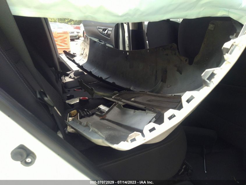 2017 NISSAN ROGUE SV - KNMAT2MT9HP589662