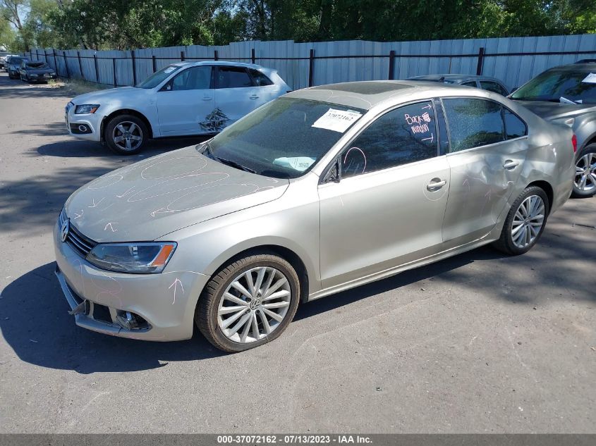 2014 VOLKSWAGEN JETTA SEDAN TDI W/PREMIUM/NAV - 3VWLL7AJ1EM251115