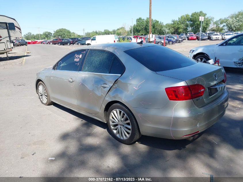 2014 VOLKSWAGEN JETTA SEDAN TDI W/PREMIUM/NAV - 3VWLL7AJ1EM251115