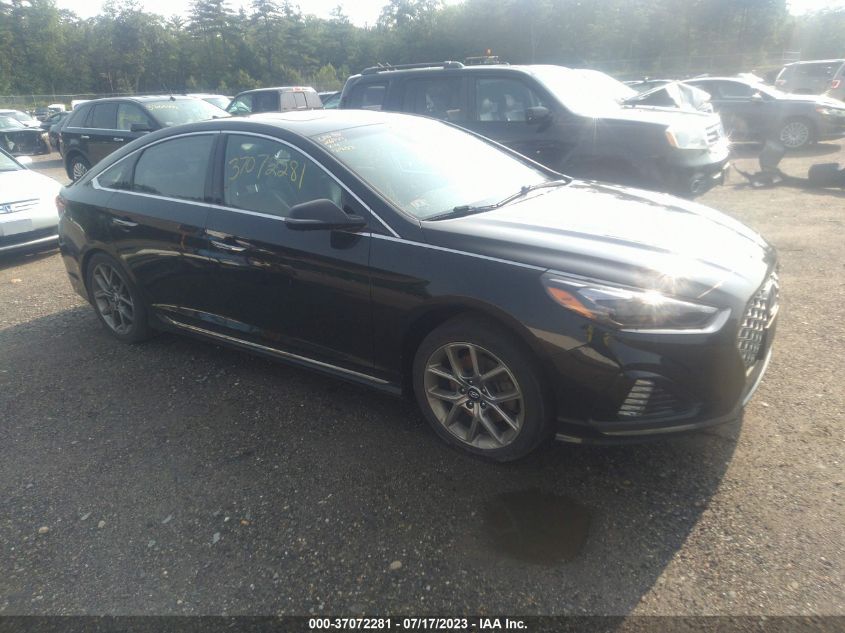 2018 HYUNDAI SONATA LIMITED - 5NPE34AB1JH685392