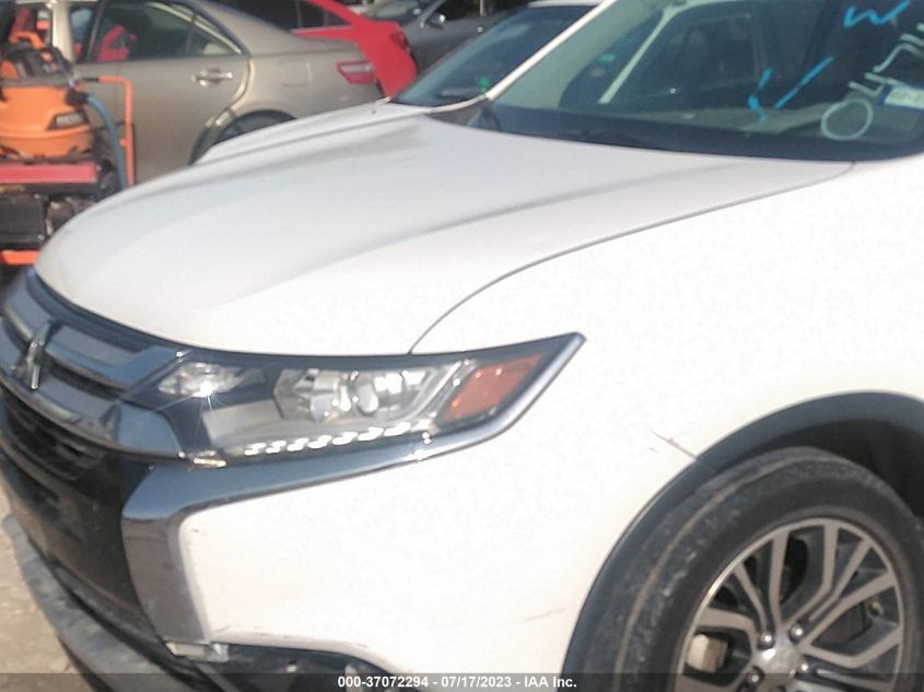 2016 MITSUBISHI OUTLANDER SE/SEL - JA4AD3A31GZ047413