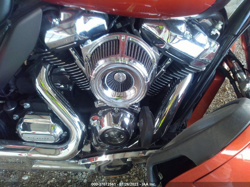 2019 HARLEY-DAVIDSON FLHTK 1HD1KEF13KB605972
