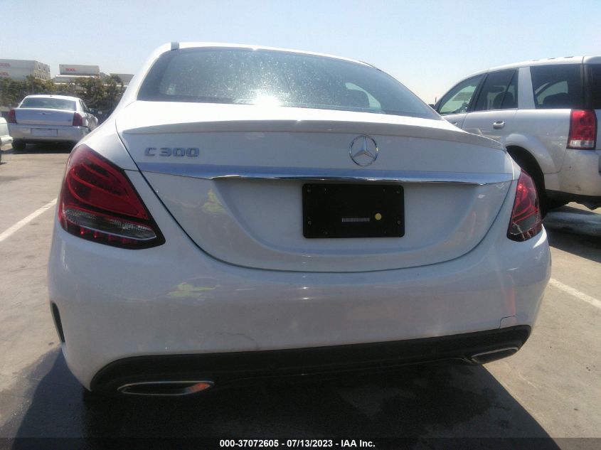 55SWF4JB9JU274640 2018 MERCEDES-BENZ C-CLASS - Image 16