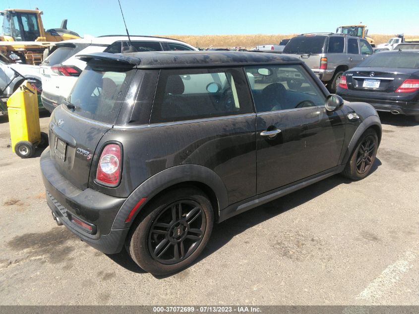 2013 MINI COOPER HARDTOP S - WMWSV3C56DT477603
