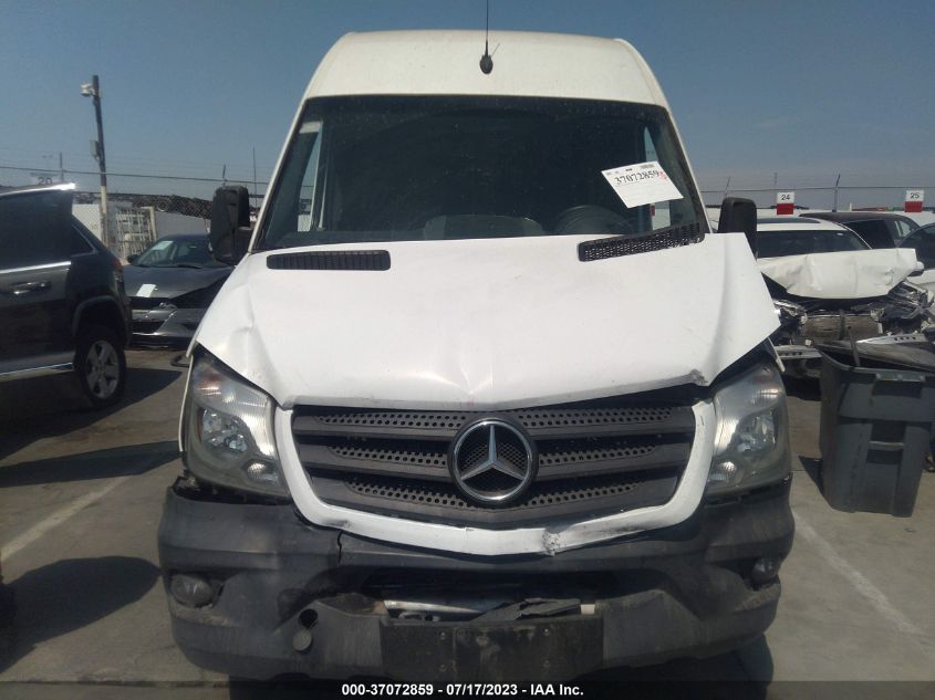 2016 MERCEDES-BENZ SPRINTER CARGO VANS - WD3PE8DD5GP316047
