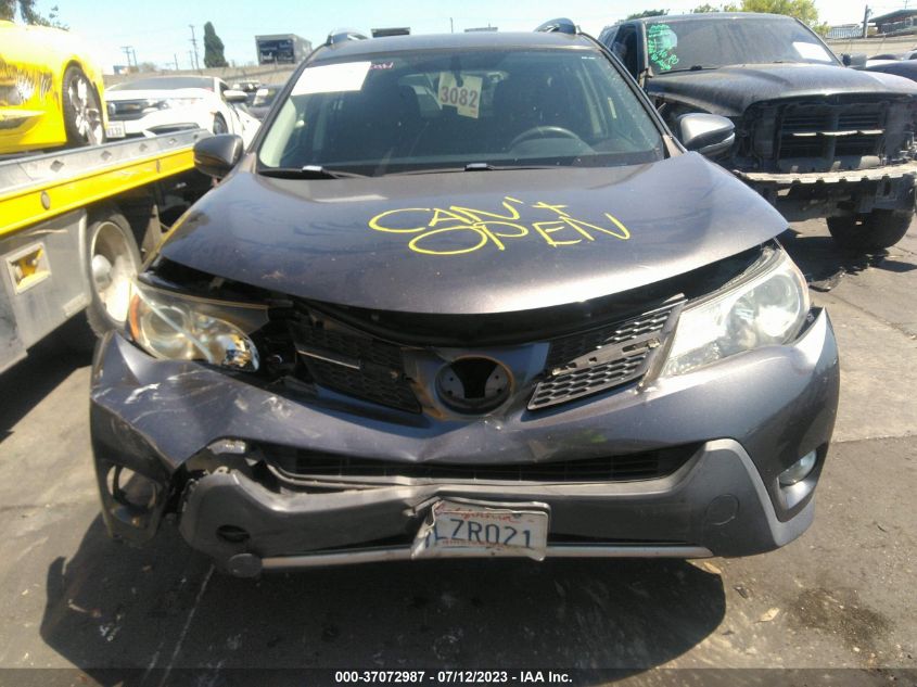 2015 TOYOTA RAV4 XLE - JTMWFREV9FJ042753