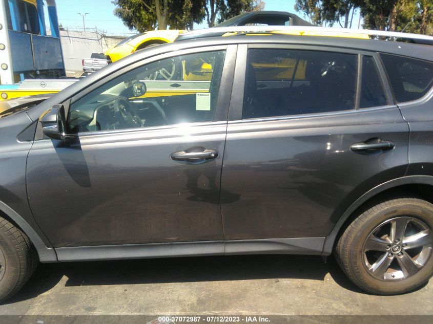 2015 TOYOTA RAV4 XLE - JTMWFREV9FJ042753