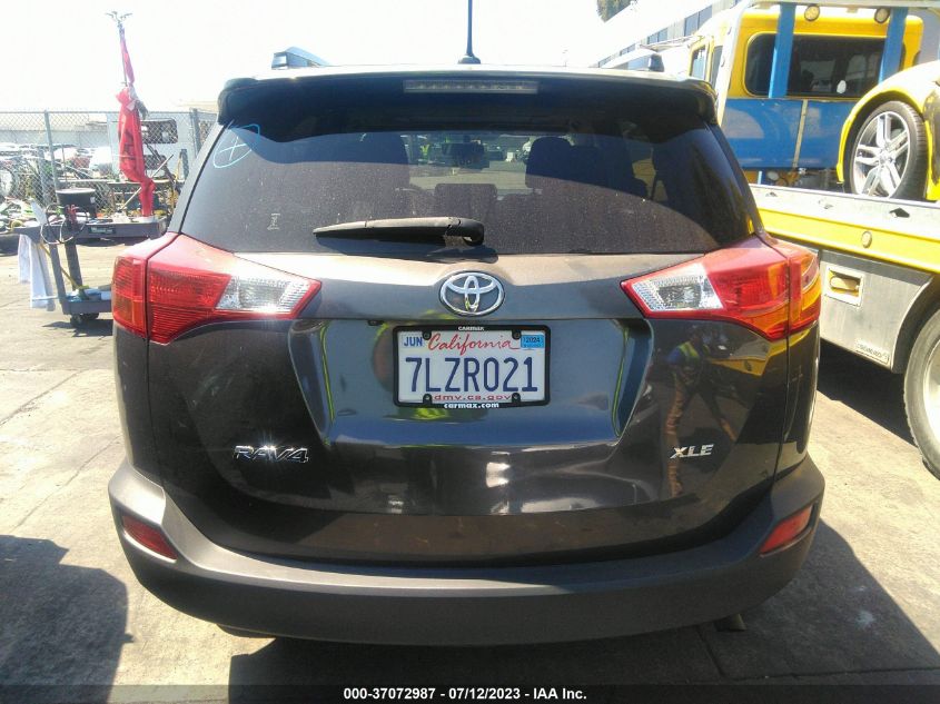 2015 TOYOTA RAV4 XLE - JTMWFREV9FJ042753