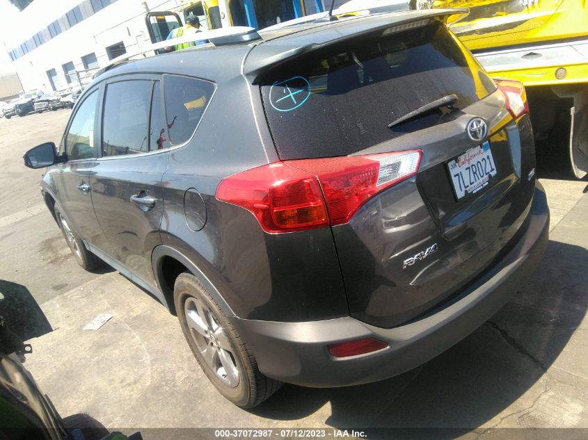 2015 TOYOTA RAV4 XLE - JTMWFREV9FJ042753