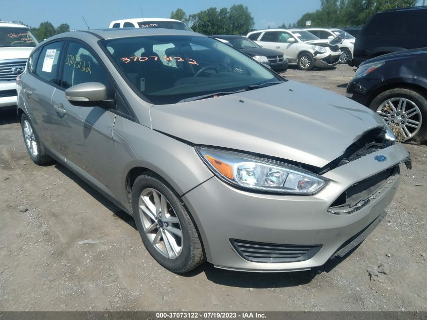 2015 FORD FOCUS SE - 1FADP3K23FL230352