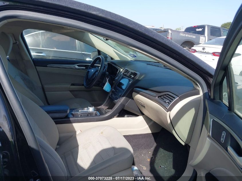 2020 FORD FUSION SE - 3FA6P0HD4LR249179