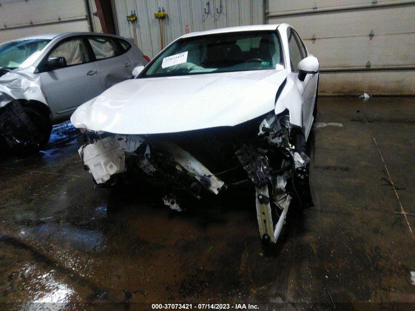 2018 TOYOTA CAMRY LE/SE/XLE/L - 4T1B11HK6JU150993