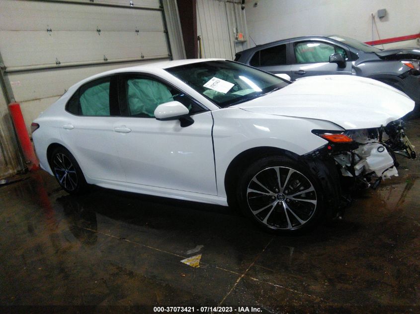 2018 TOYOTA CAMRY LE/SE/XLE/L - 4T1B11HK6JU150993