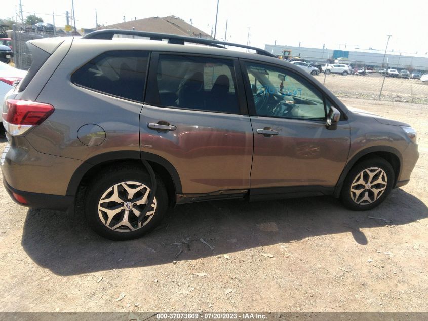 2019 SUBARU FORESTER PREMIUM - JF2SKAGC8KH523331