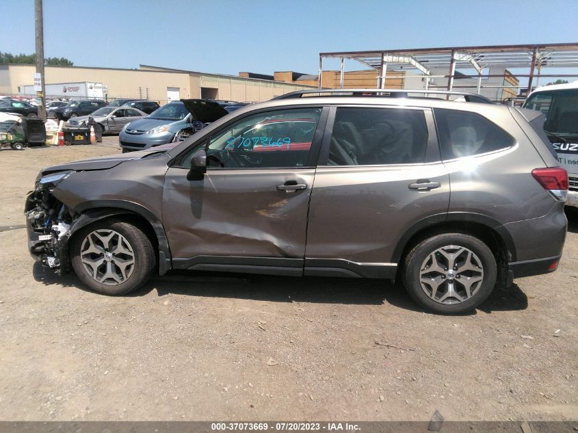 2019 SUBARU FORESTER PREMIUM - JF2SKAGC8KH523331
