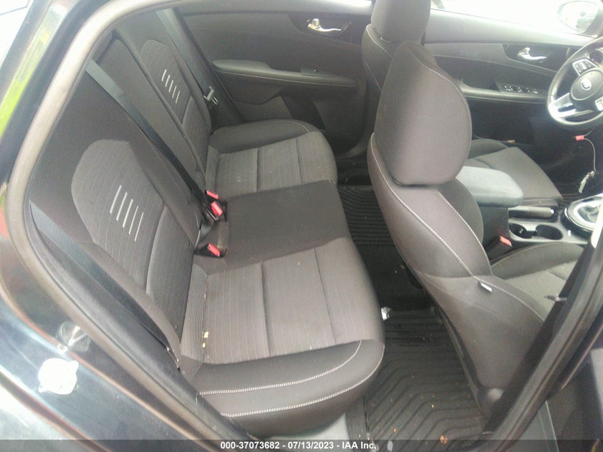 VIN 3KPF34AD8KE069944 2019 KIA FORTE S